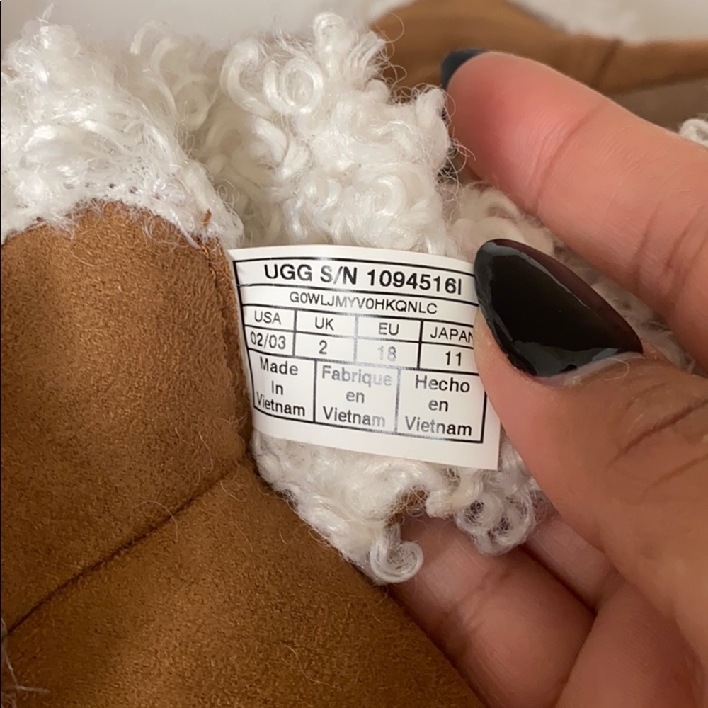 Baby uggs - Picture 3 of 3
